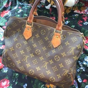 Authentic Louis Vuitton speedy 30 vintage